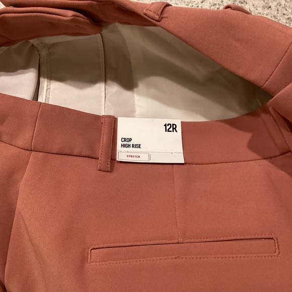 SOLD!!! Express Pink Crop High Rise Pants - Picture 9 of 9